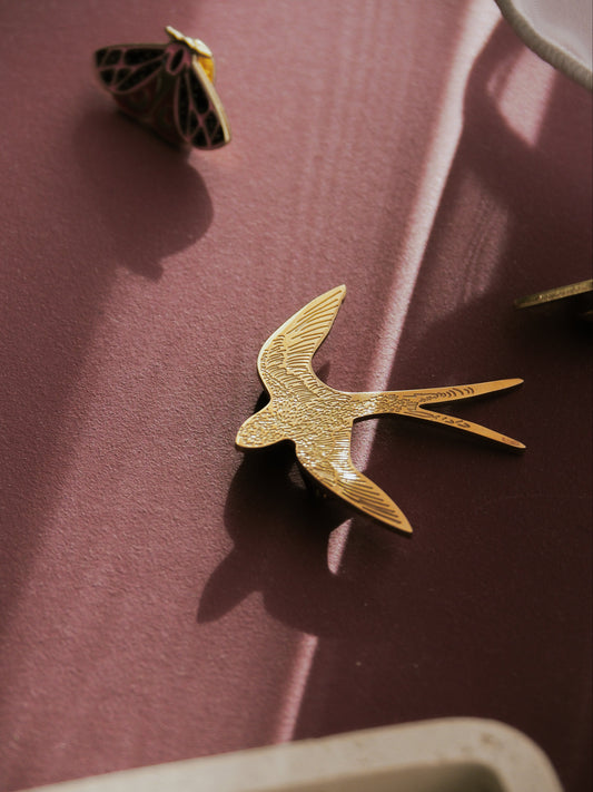 Broche Golden Swallow