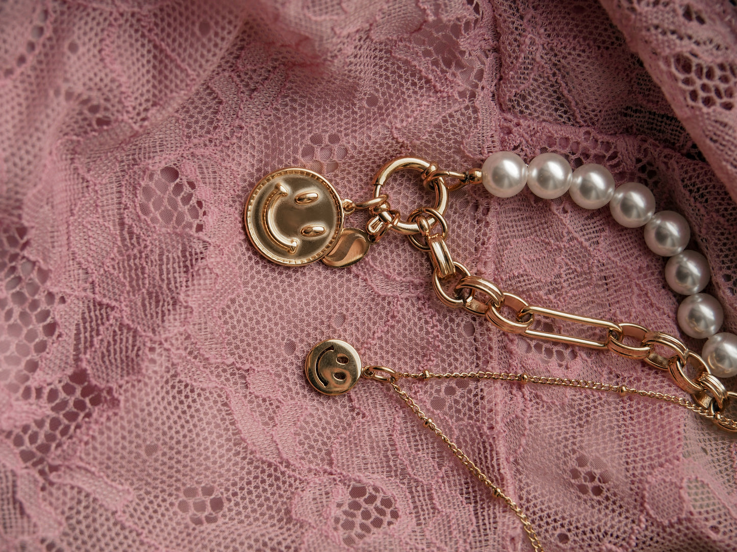 Necklace Golden Smile