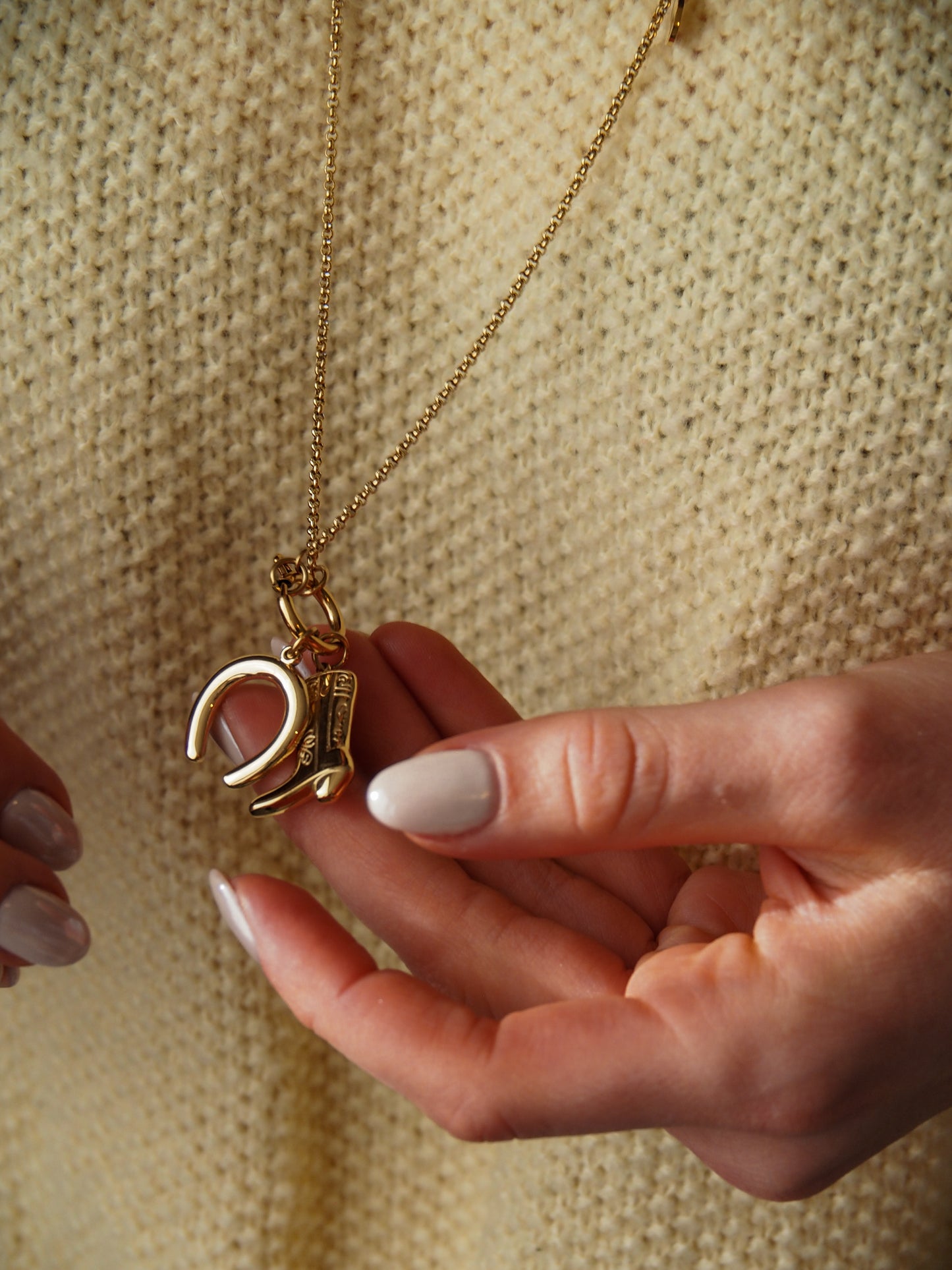 Necklace Western Gold